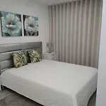 Gina House Nazaré