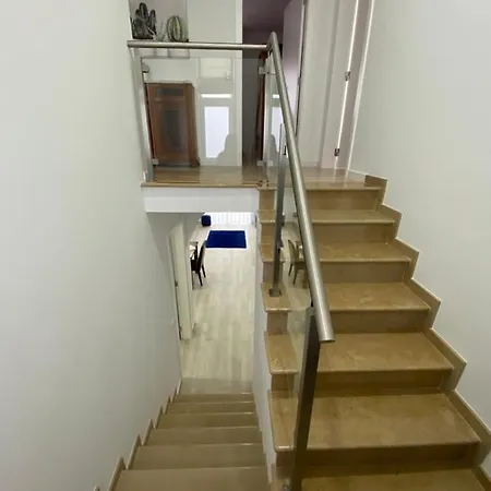 Gina House Dom wakacyjny *