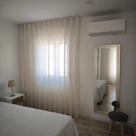 Feriehus Gina House Nazaré